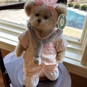 Barrington collection Barrington General nurse bear